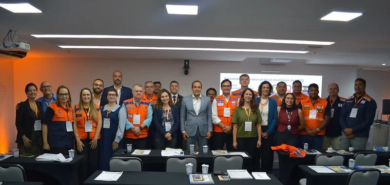 Bruno Reis marca presença em lançamento de plataforma da FNP para prevenção de desastres climáticos