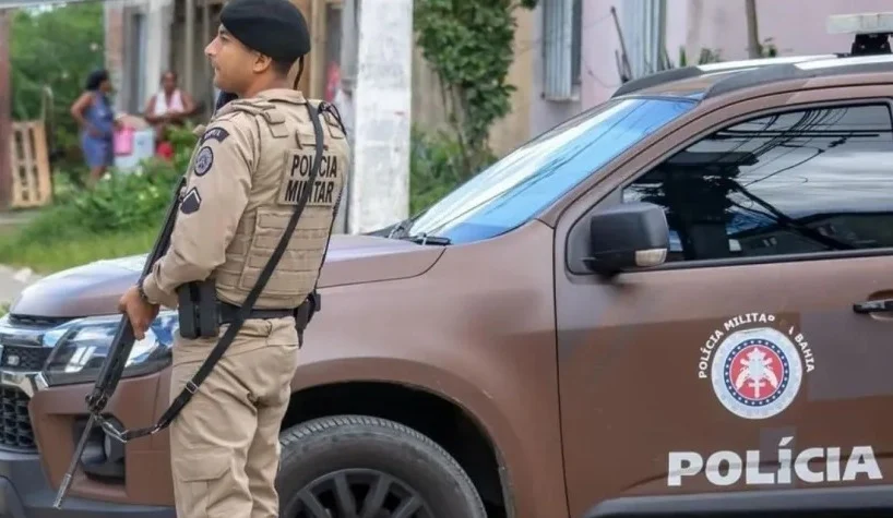 Polícia Militar prende homem com mandado de prisão em aberto na Região Metropolitana de Salvador