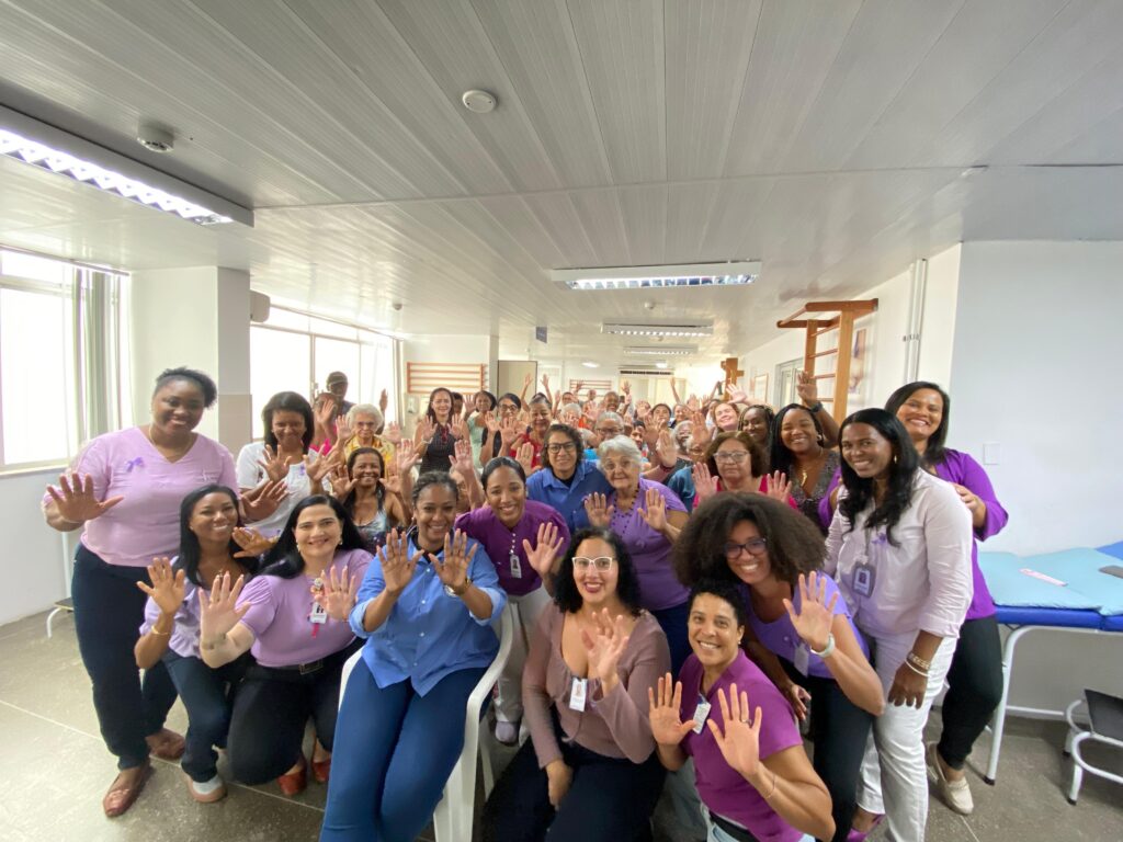 Multicentro Carlos Gomes promove ações de conscientização e enfrentamento à violência contra a mulher em referência ao Agosto Lilás