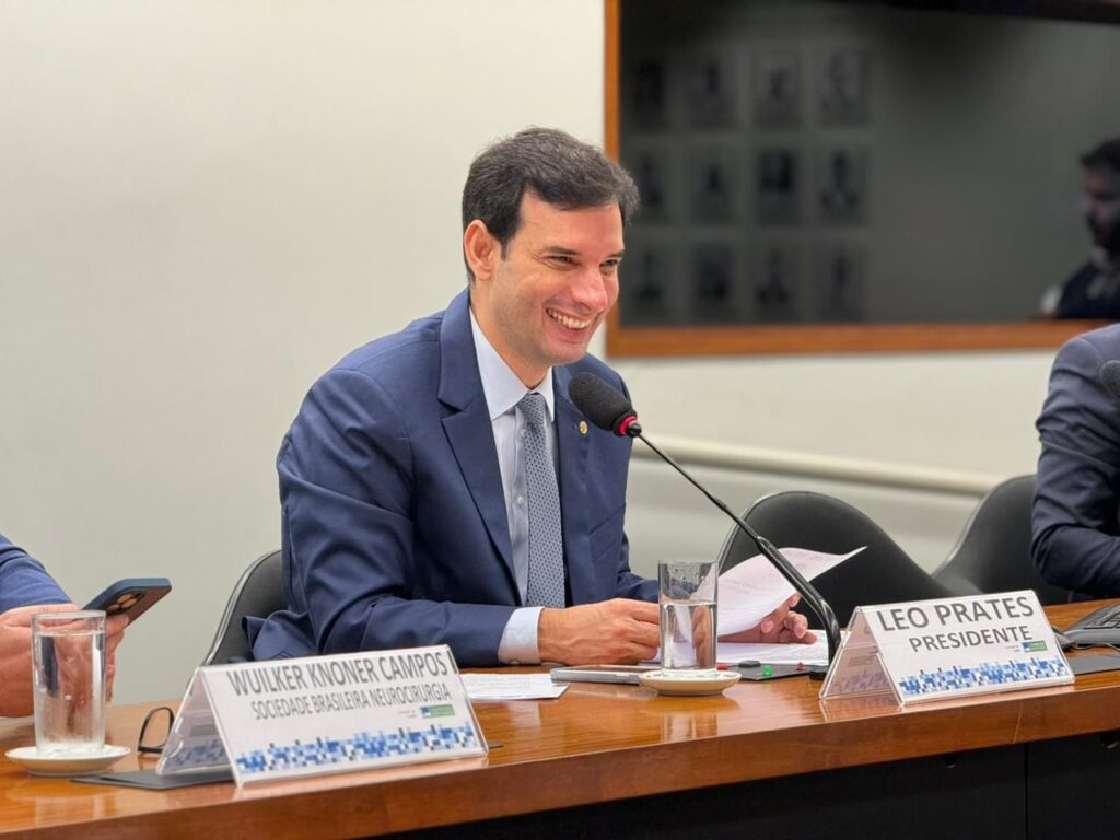 Leo Prates é eleito vice-presidente da Comissão Especial para regulamentar motoristas de plataformas digitais