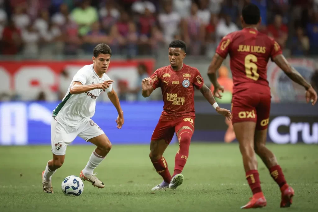 Em partida movimentada, Bahia e Fluminense empatam na Arena Fonte Nova