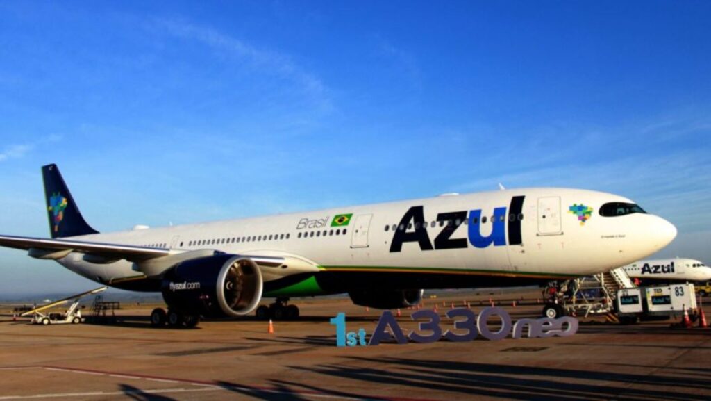 Avião que seguia para SP faz pouso de emergência em Brasília após ameaça de bomba 