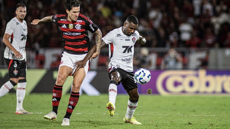 Vitória sofre maior goleada da história dos pontos corridos em partida contra o Flamengo
