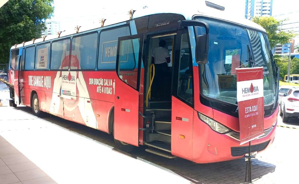 Shopping de Salvador receberá Hemóvel em outubro para doação de sangue e cadastro de medula óssea 