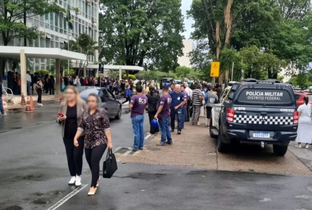 Explosão no Ministério da Igualdade Racial deixa feridos e provoca pânico