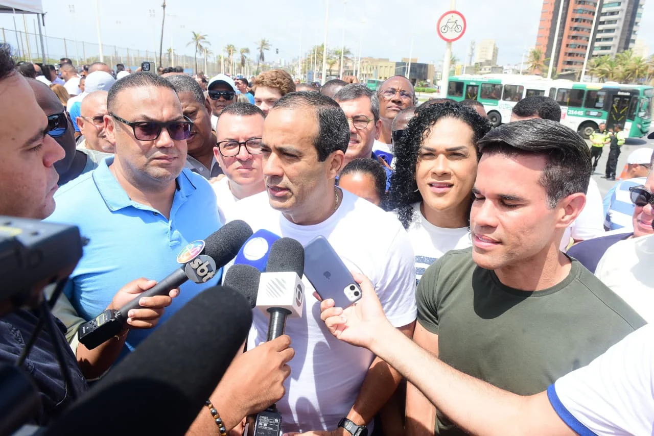 Vídeo: Bruno Reis inaugura trecho de Pituaçu e afirma que Salvador tem a “orla mais bonita do Brasil”