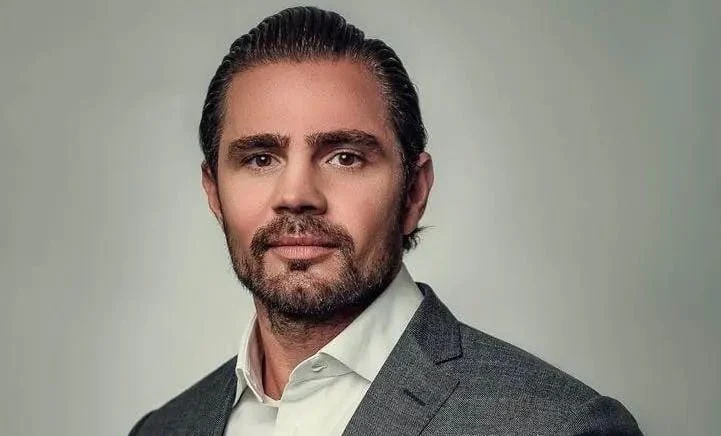 Caso Banco Master: Vorcaro substitui advogados e delação premiada é cogitada