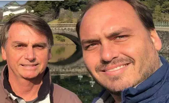 Reprodução / Rede Social / Carlos Bolsonaro