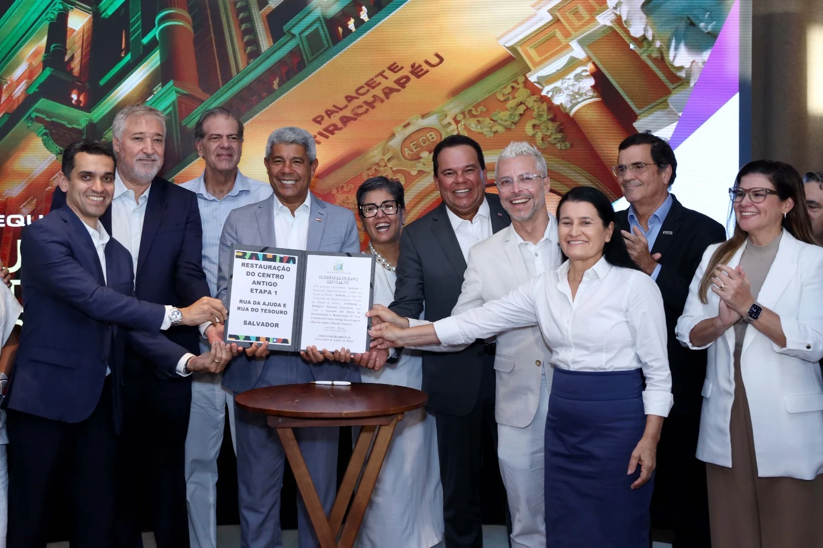 Centro Antigo de Salvador terá vias requalificadas e redes elétricas subterrâneas nas ruas da Ajuda e do Tesouro