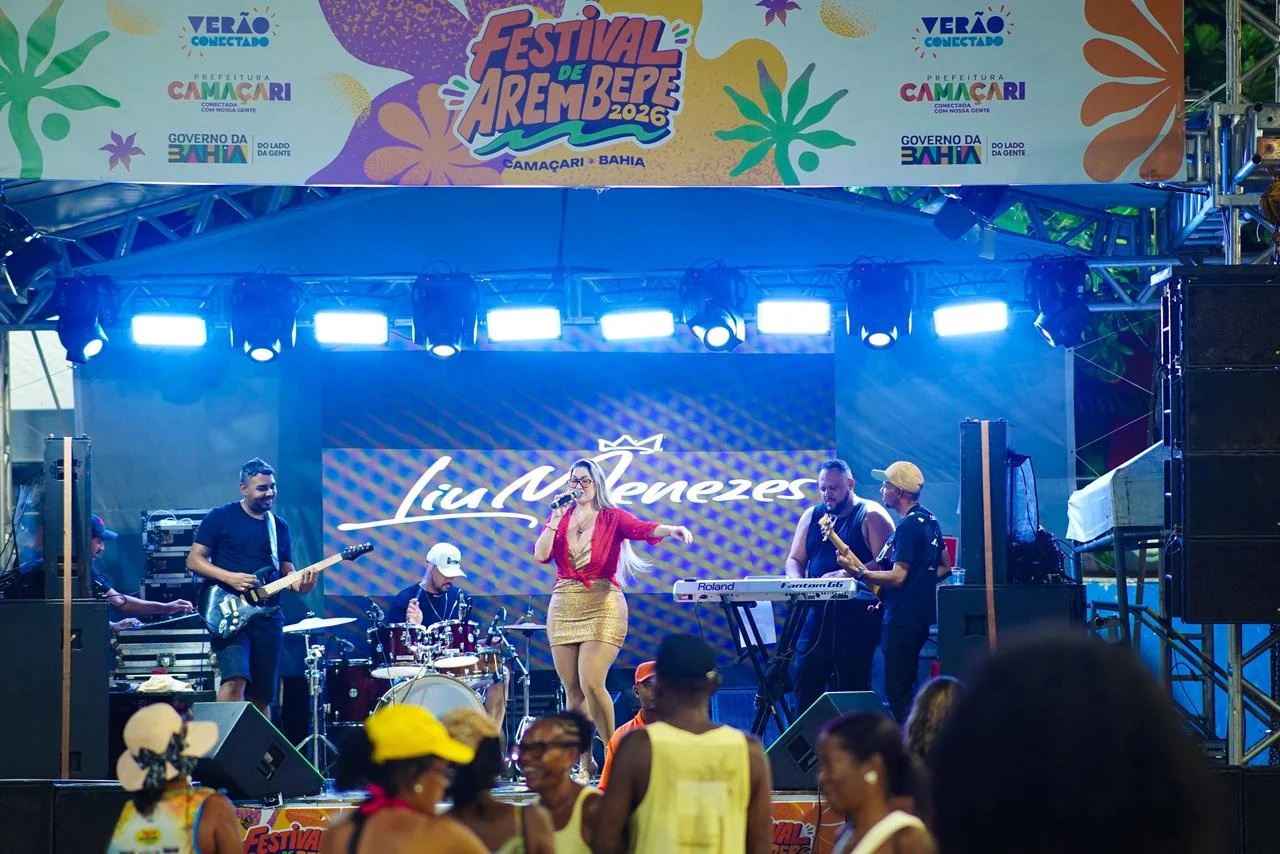 Palco Raízes e Ritmos agita o público em terceira noite do Festival de Arembepe 2026