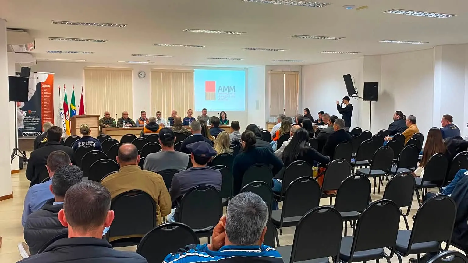 Giruá participa de reunião regional sobre preparação para desastres