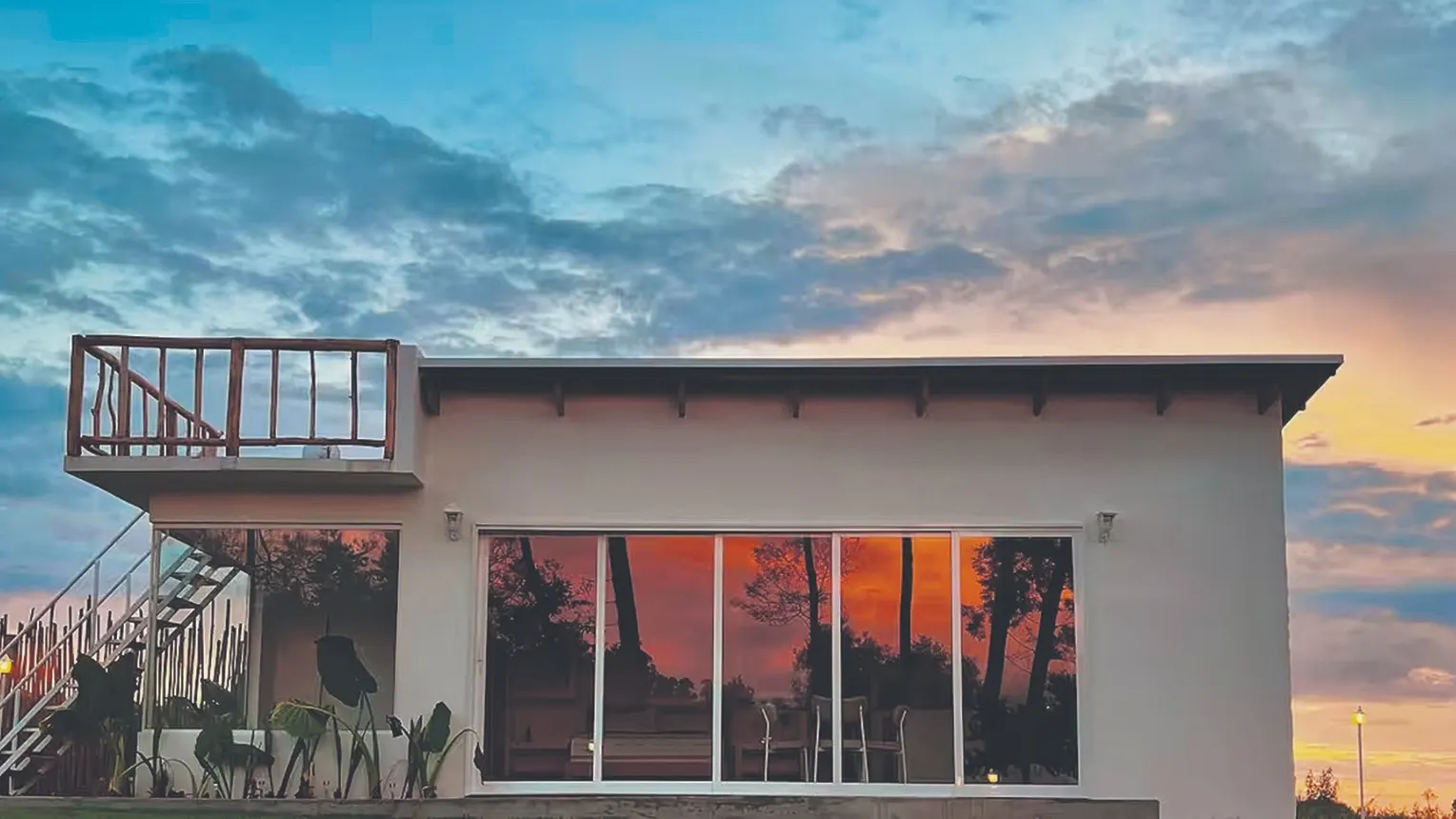 Cabanas Camponês oferece refúgio junto à natureza em Jóia