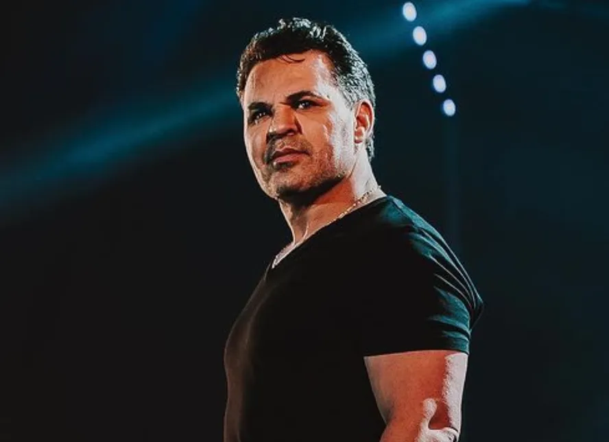 Eduardo Costa defende investimento em rádio e afirma: “Um artista que não tem a rádio como base, ele não tem carreira”