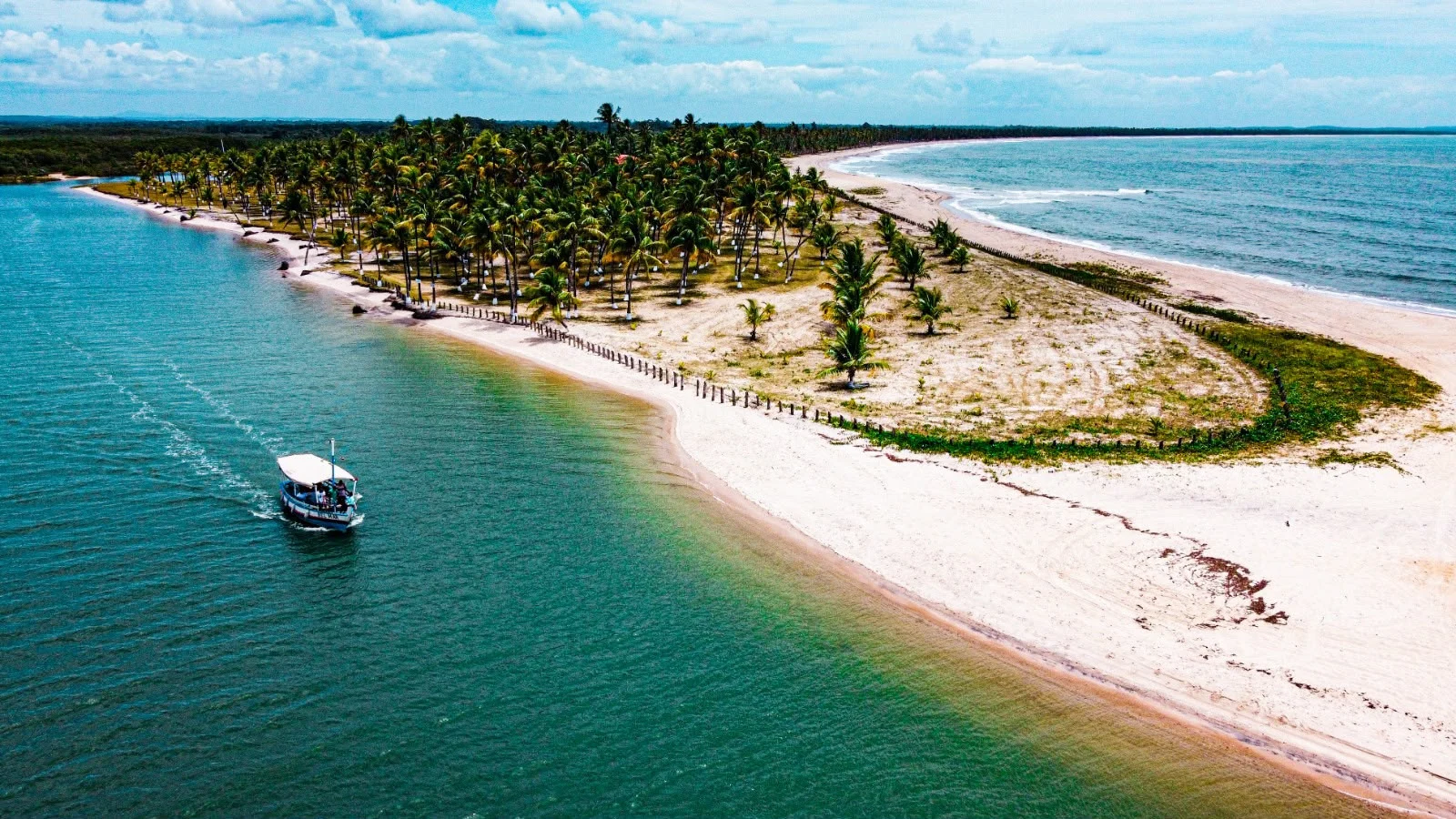 Com passado marcante e paraíso natural, Ilha de Boipeba é reconhecida pelo famoso jornal britânico The Times