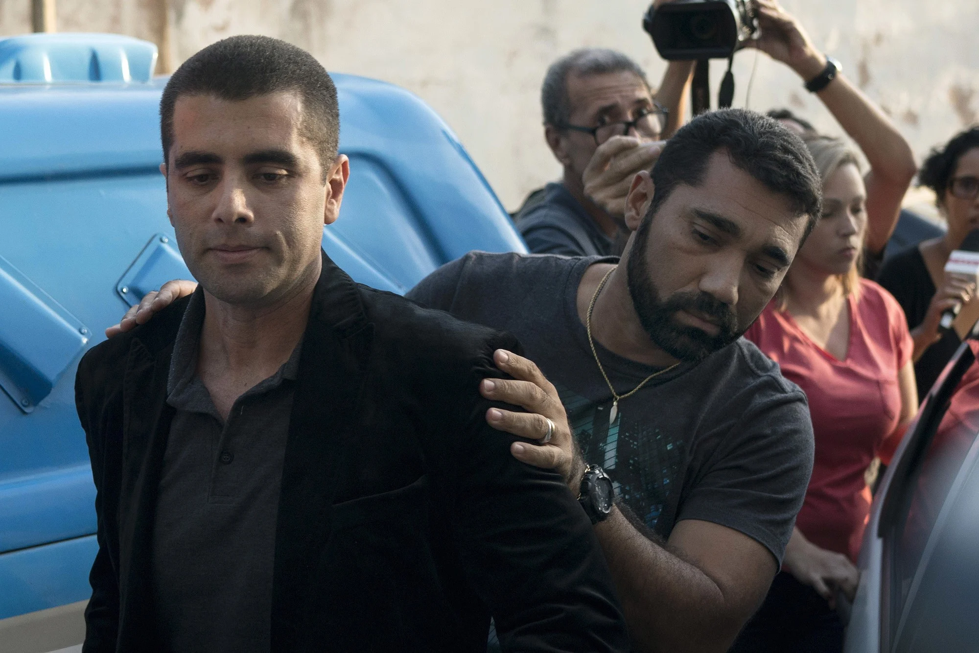Paciente do Dr. Bumbum no Rio faz cirurgia para corrigir procedimento e relata ameaças