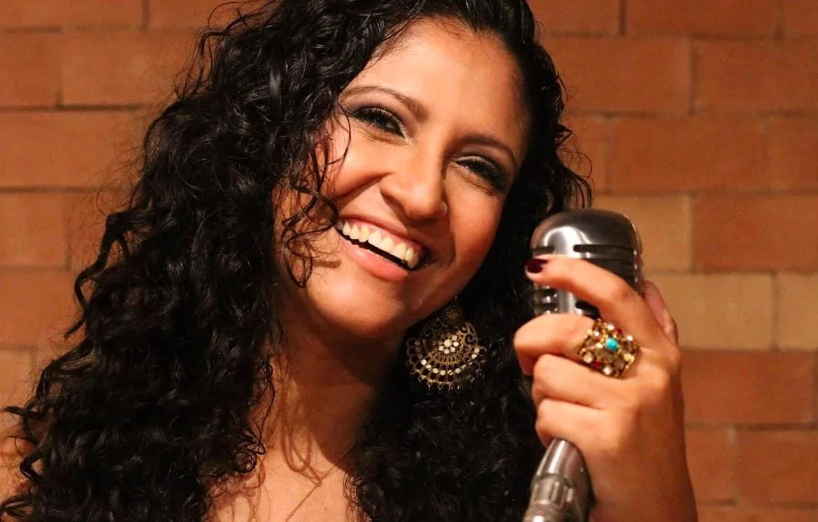 Festival da Primavera: cantora Flaviana leva show especial em homenagem aos Jorges para Pelourinho