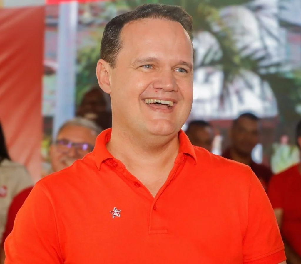 Júlio Pinheiro defende mobilização para ampliar votação de Lula na Bahia: “É preciso tomar partido”