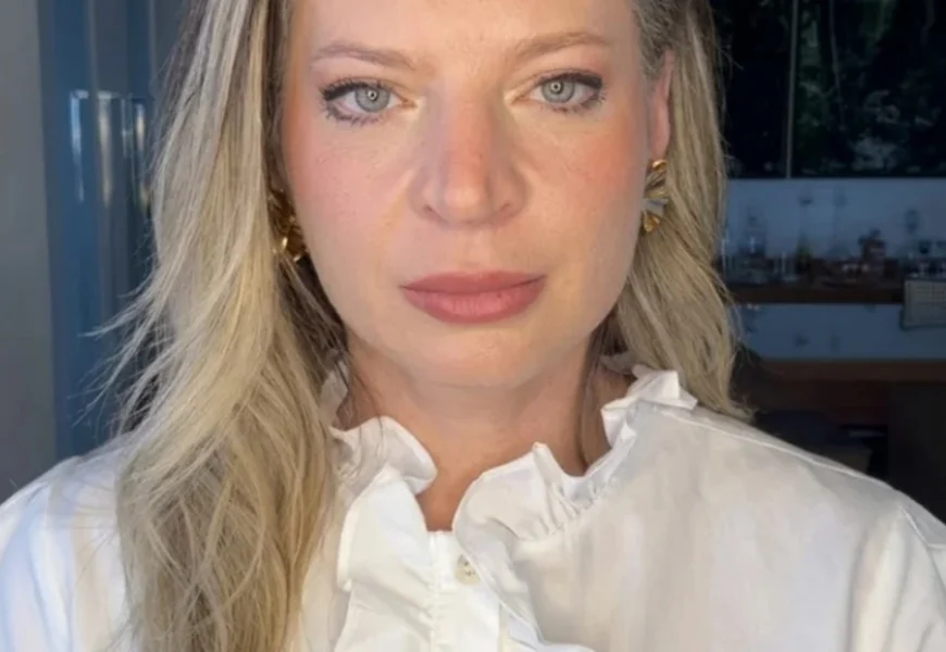 Joice Hasselmann diz que Jair teria mandado espancá-la e prevê “20 anos de governo” dos Bolsonaro se Flávio vencer