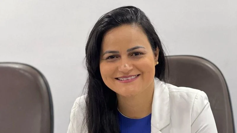 “A democracia é sempre a maior vencedora”, diz Débora Régis ao parabenizar Lula pela reeleição