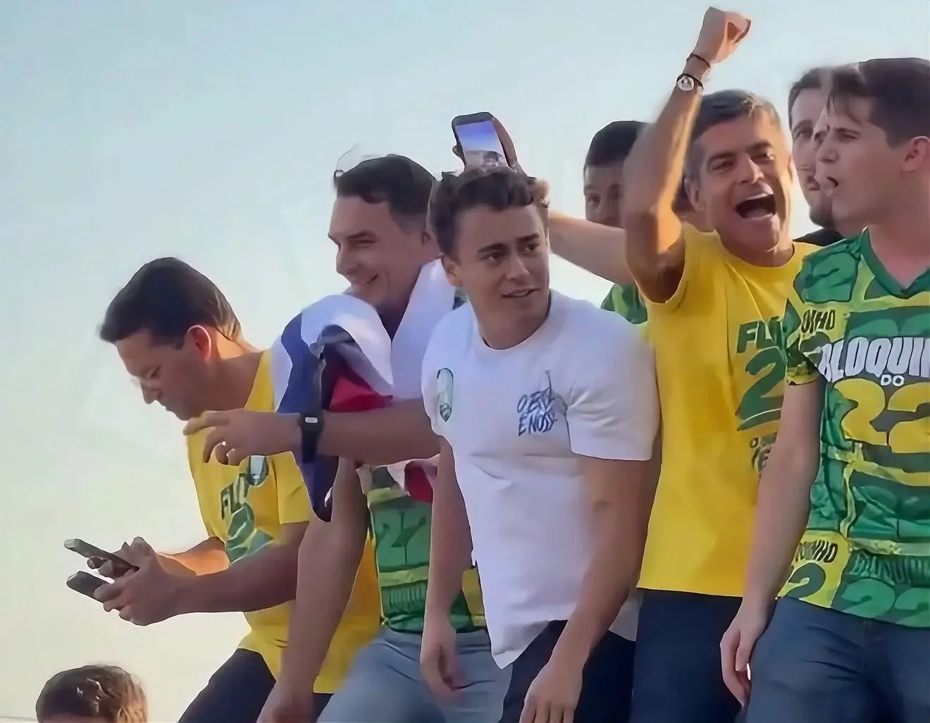 Apoio de ACM Neto a Flávio Bolsonaro não altera cenário na Bahia, e Lula amplia vantagem em mais de 654 mil votos
