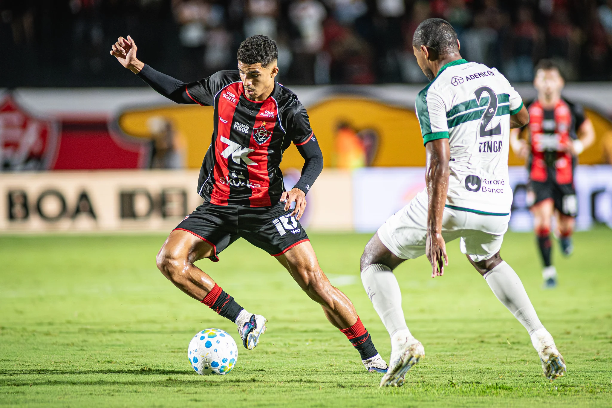 Coritiba x Vitória: saiba horário, onde assistir e prováveis escalações