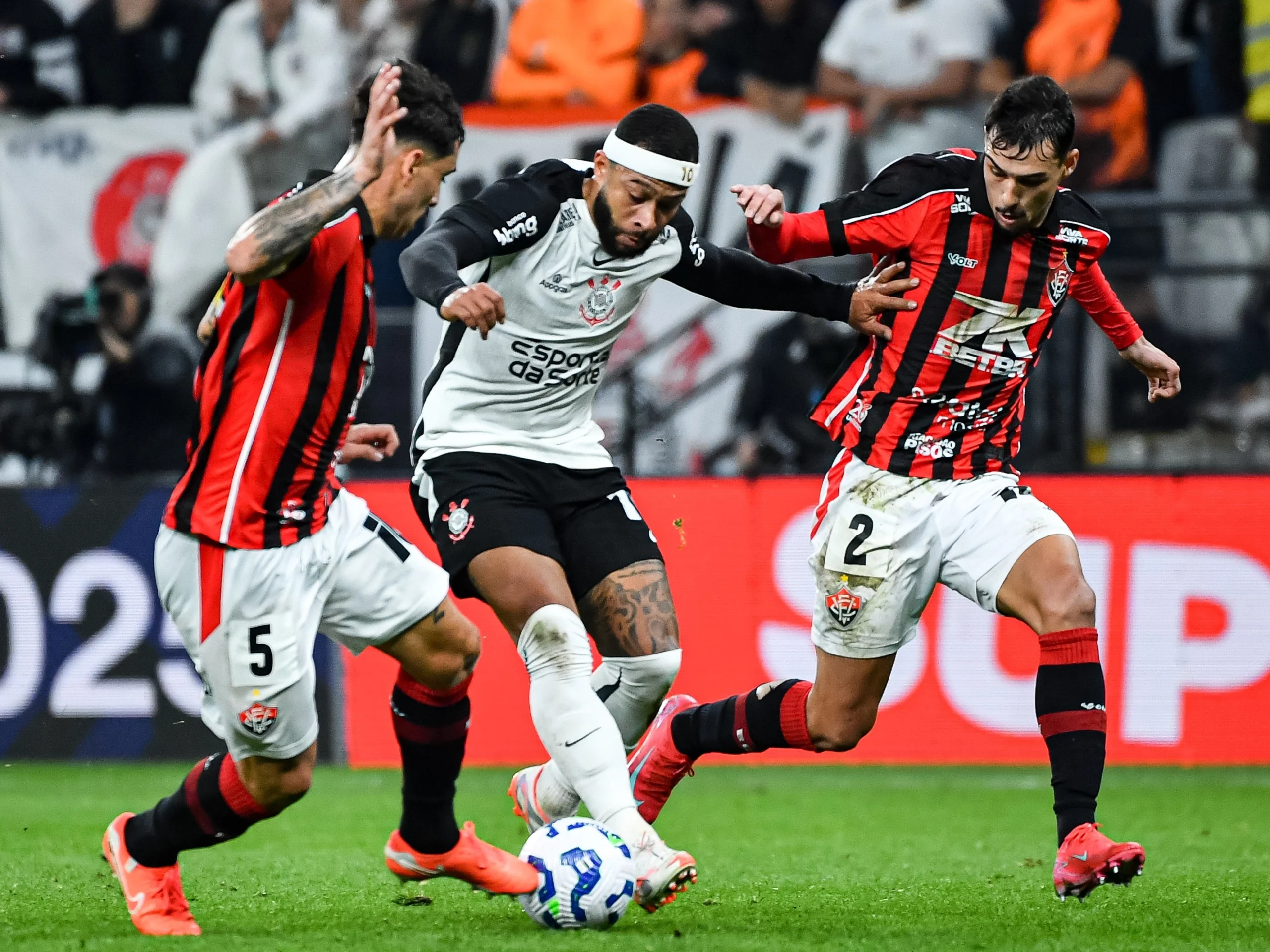 Corinthians x Vitória: saiba horário, onde assistir,horário e prováveis escalações