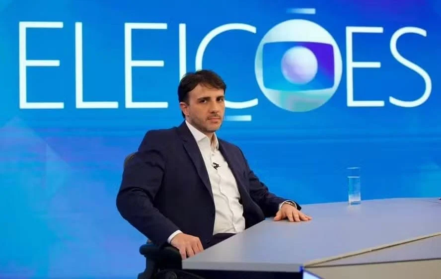Renan Santos se revolta após TSE negar recurso para participar de debate da Globo: “A eleição roubada diante dos seus olhos”