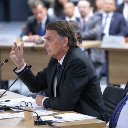 Bolsonaro admite que errou e pede desculpas a Alexandre de Moraes