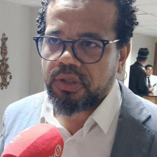 Ex-candidato do PSOL alfineta Bruno Reis e aponta manobra para não pagar piso dos professores